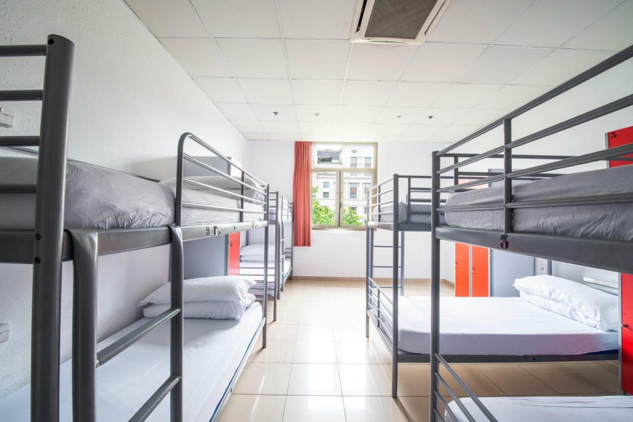 8-Bed Private Room Ensuite