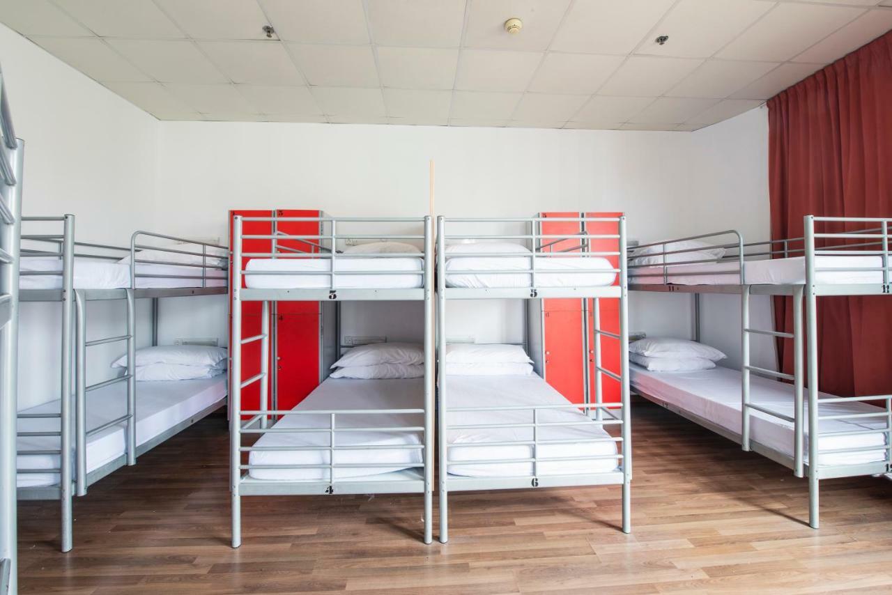 14-Bed Private Room